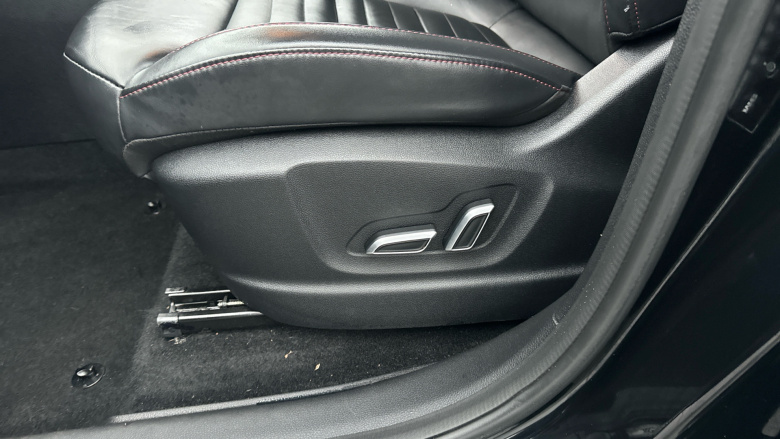 MG HS 1.5 T-GDI Trophy 5dr DCT Petrol Hatchback